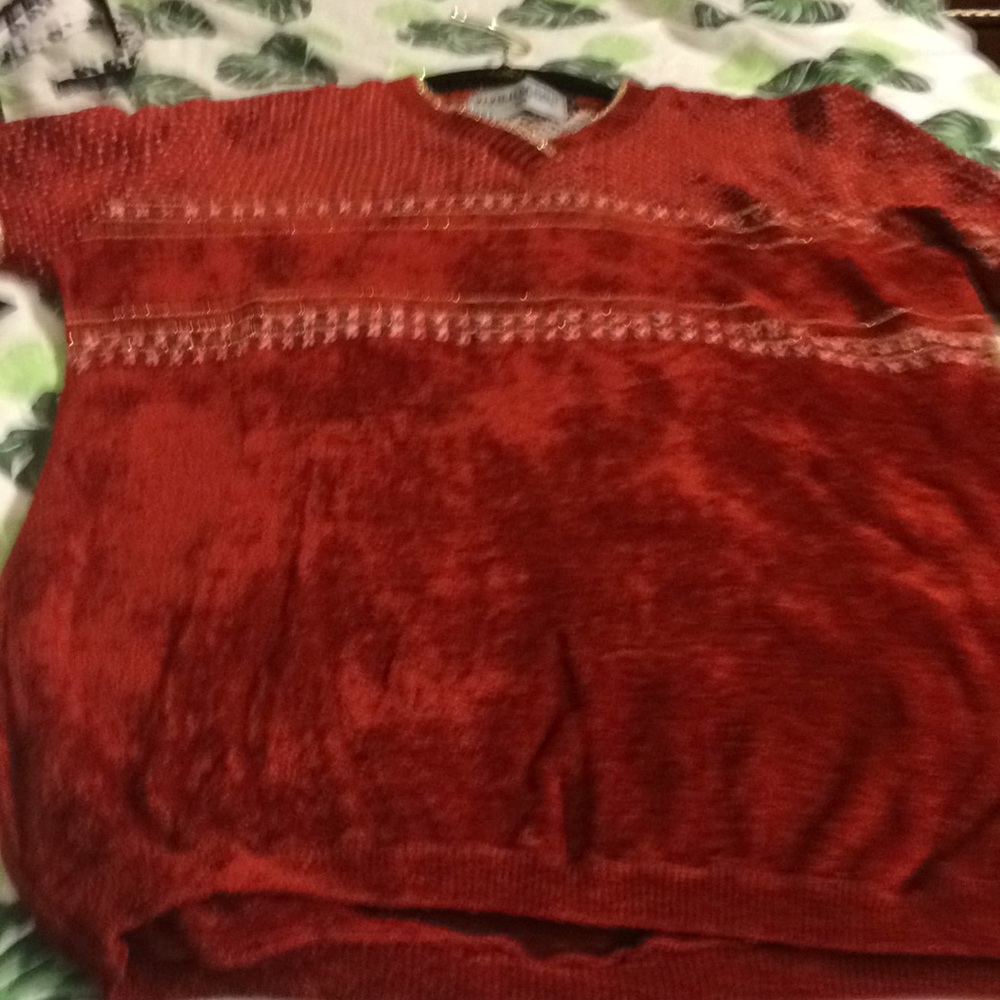 Kids sweater used few time size L by Vivian Caron